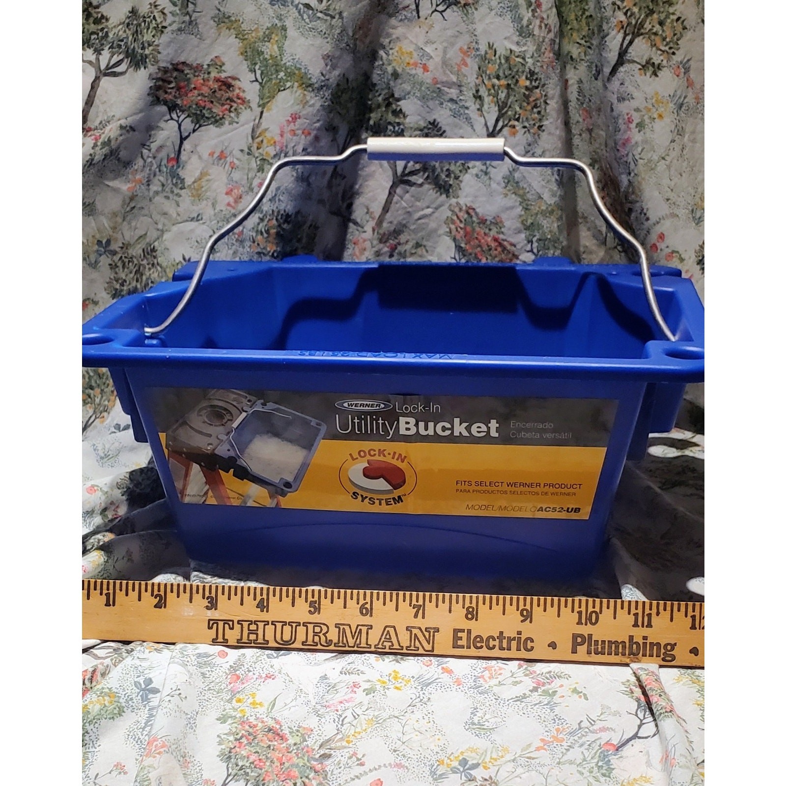 14.75-in x 9.75″ Werner Step-Ladder Storage Supply Holder Bin Bucket Attachment