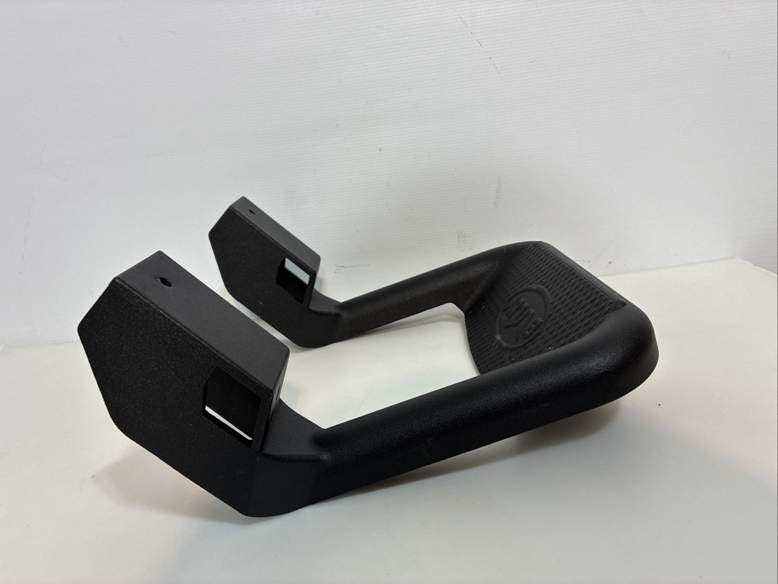 Bully BBS-110 Black Powder Coated Aluminum Universal Fit Truck Side Step Set o 2