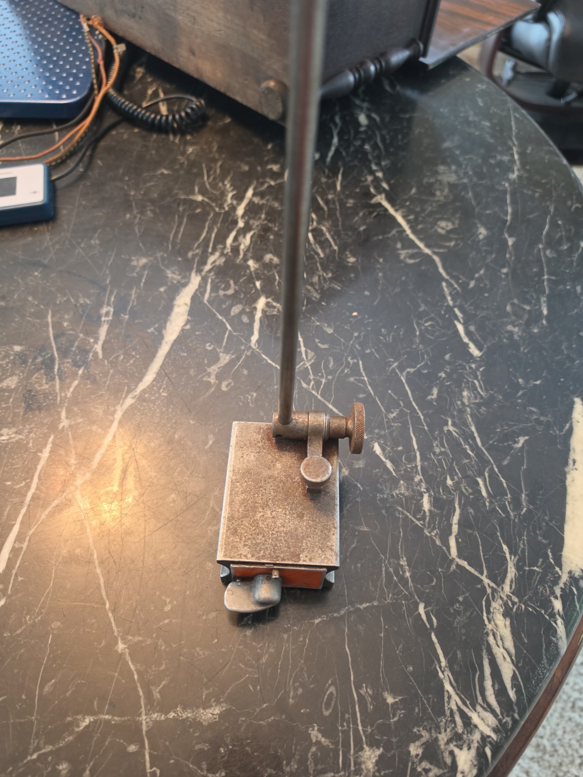 Brown&Sharpe 7743 Magnetic Base Surface Gauge Indicator Holder