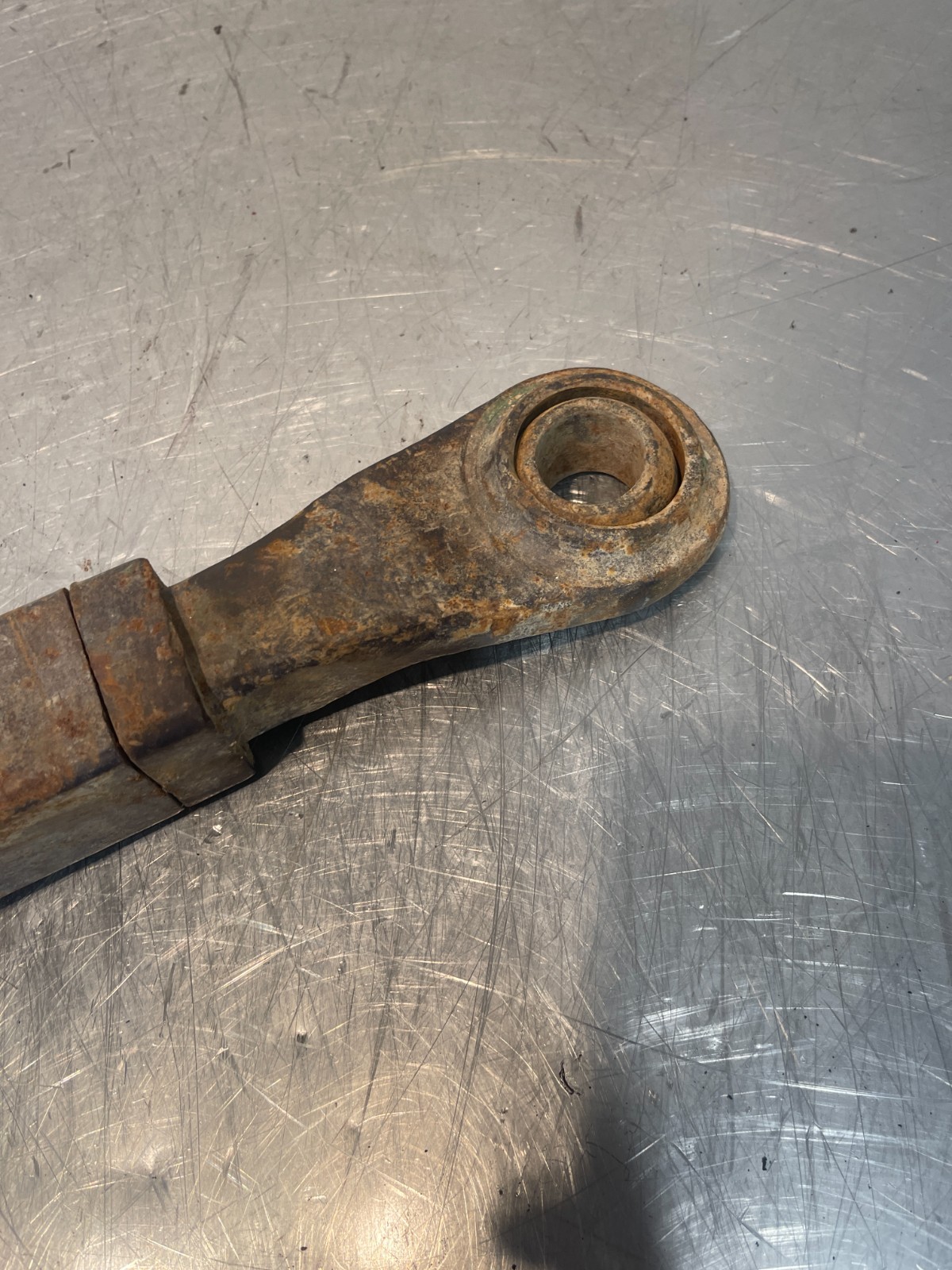 John Deere Tractor Lower 3pt Hydraulic Lift Arm F2687R