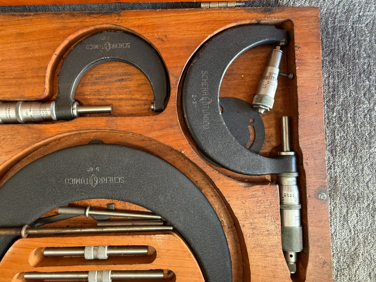 Vintage Scherr-Tumico 0-6″ Outside Micrometer Set w/ Original Fitted Wooden Box