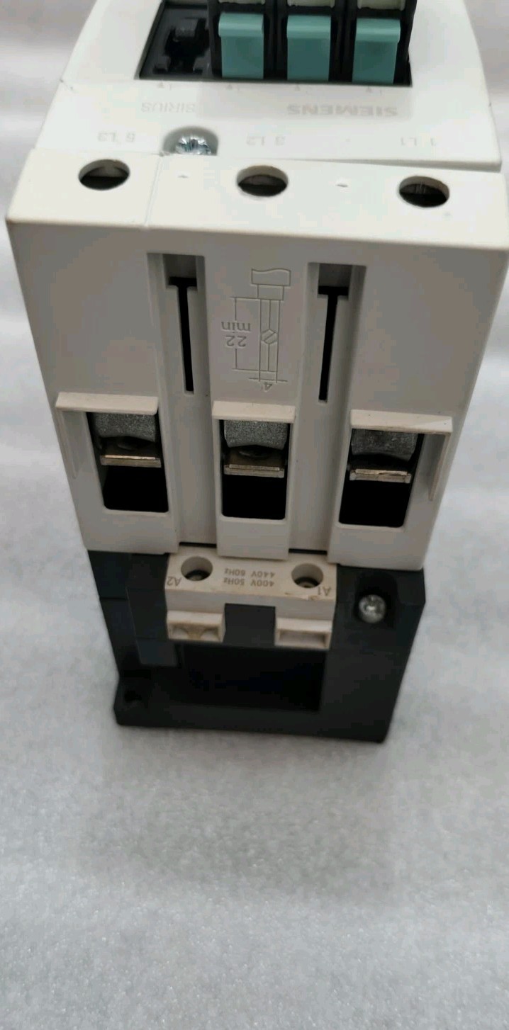 SIEMENS SIRIUS 3RT1044-1A…0 3POLE 100A CONTACTOR FREE FAST SHIPPING FEDEEX