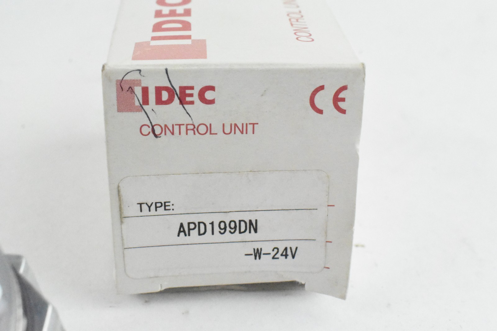 Idec APD199DN-W-24V