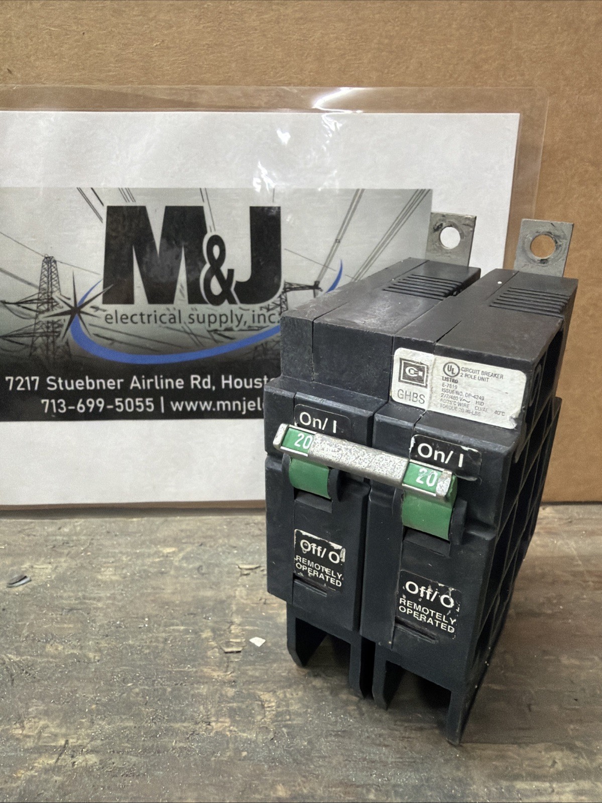 EATON BREAKER (RECONDITIONED) CAT NO.: GHBS2020D 20A 480/277V 2P 1PH