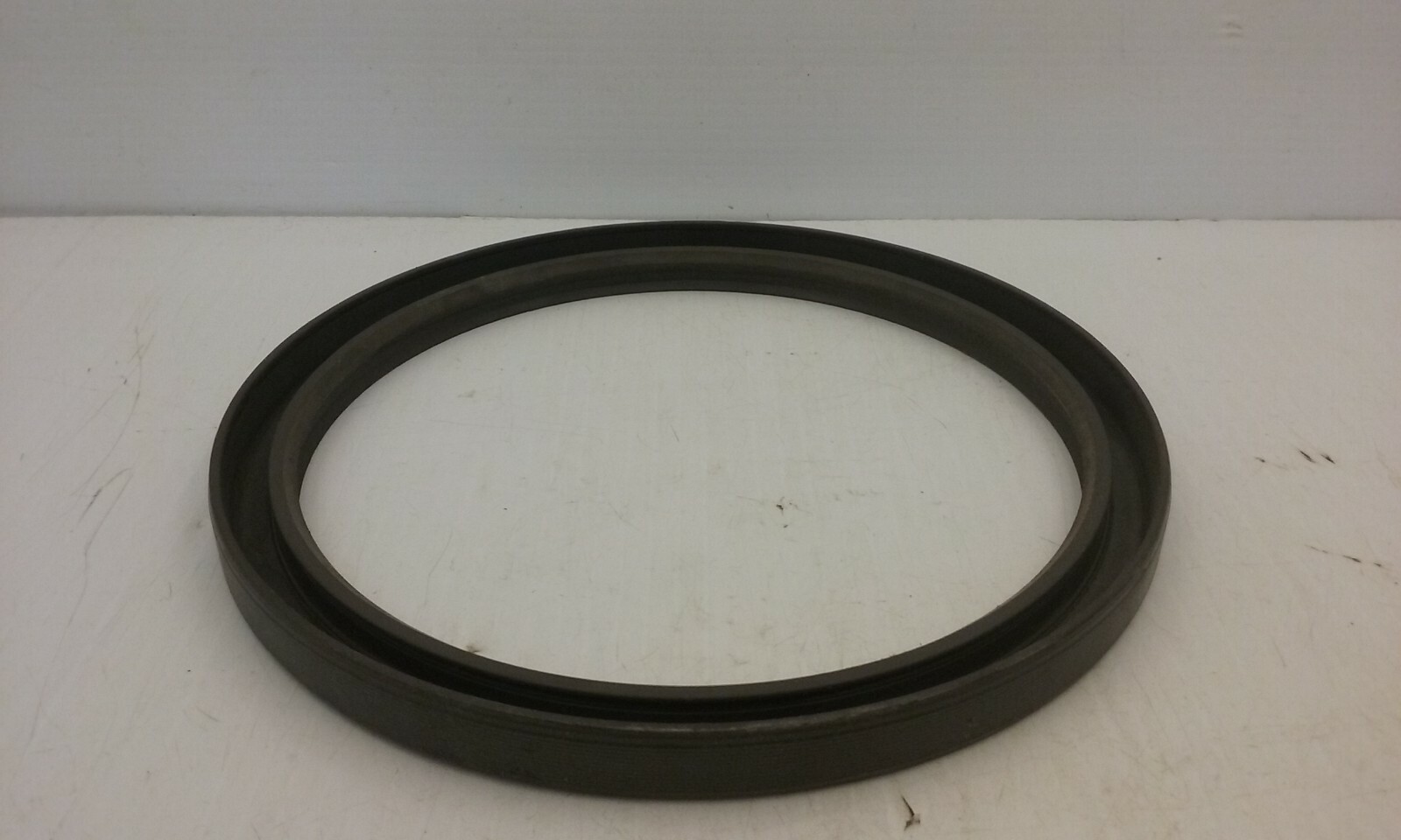SKF 401700 OIL SEAL, JOINT RADIAL, VR1, 6.500″ x 7.690″ x 0.470″, NIB