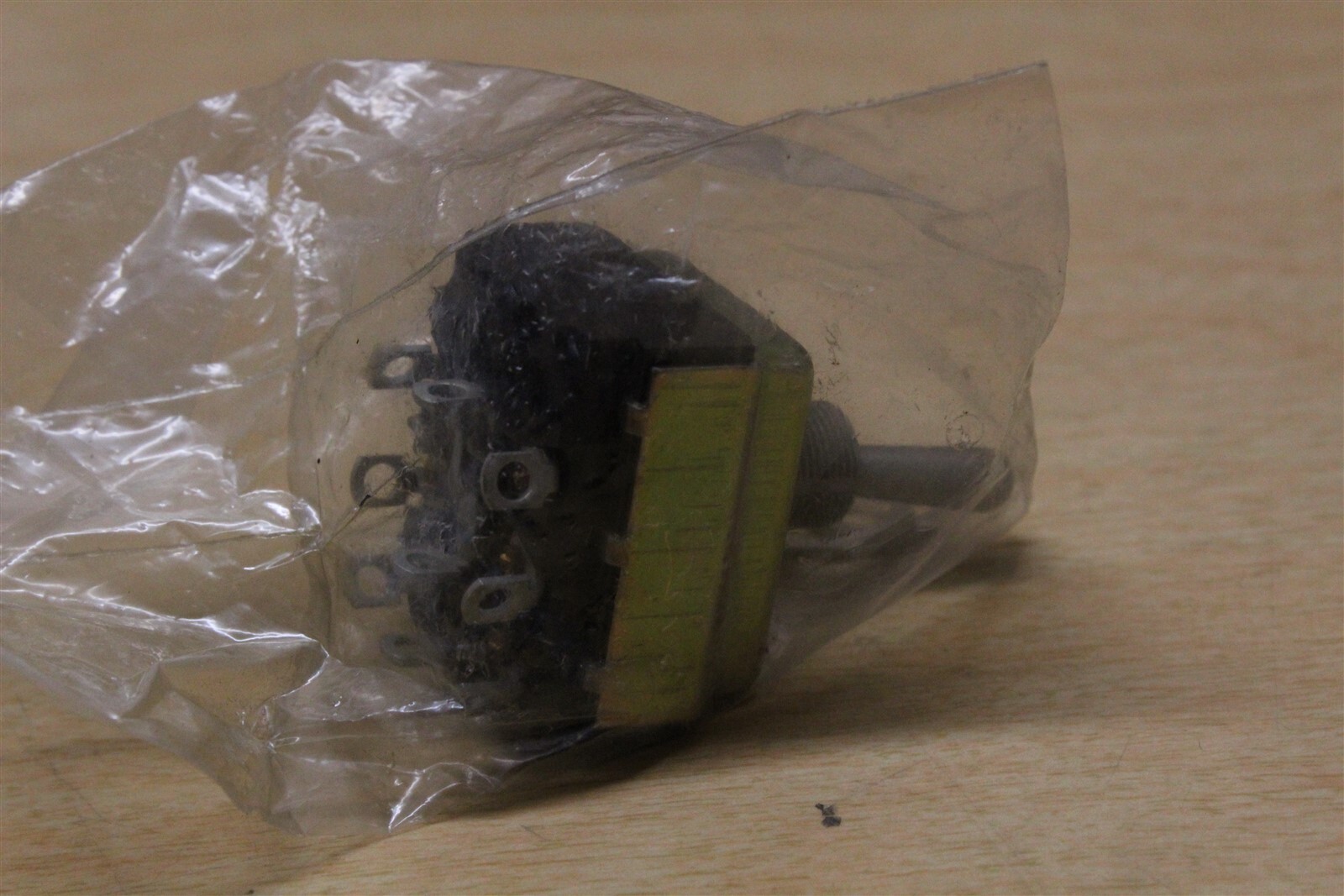 NEW Unknown Brand Toggle Switch 6323L8019 old stock,signs of wear*FREE SHIPPING*