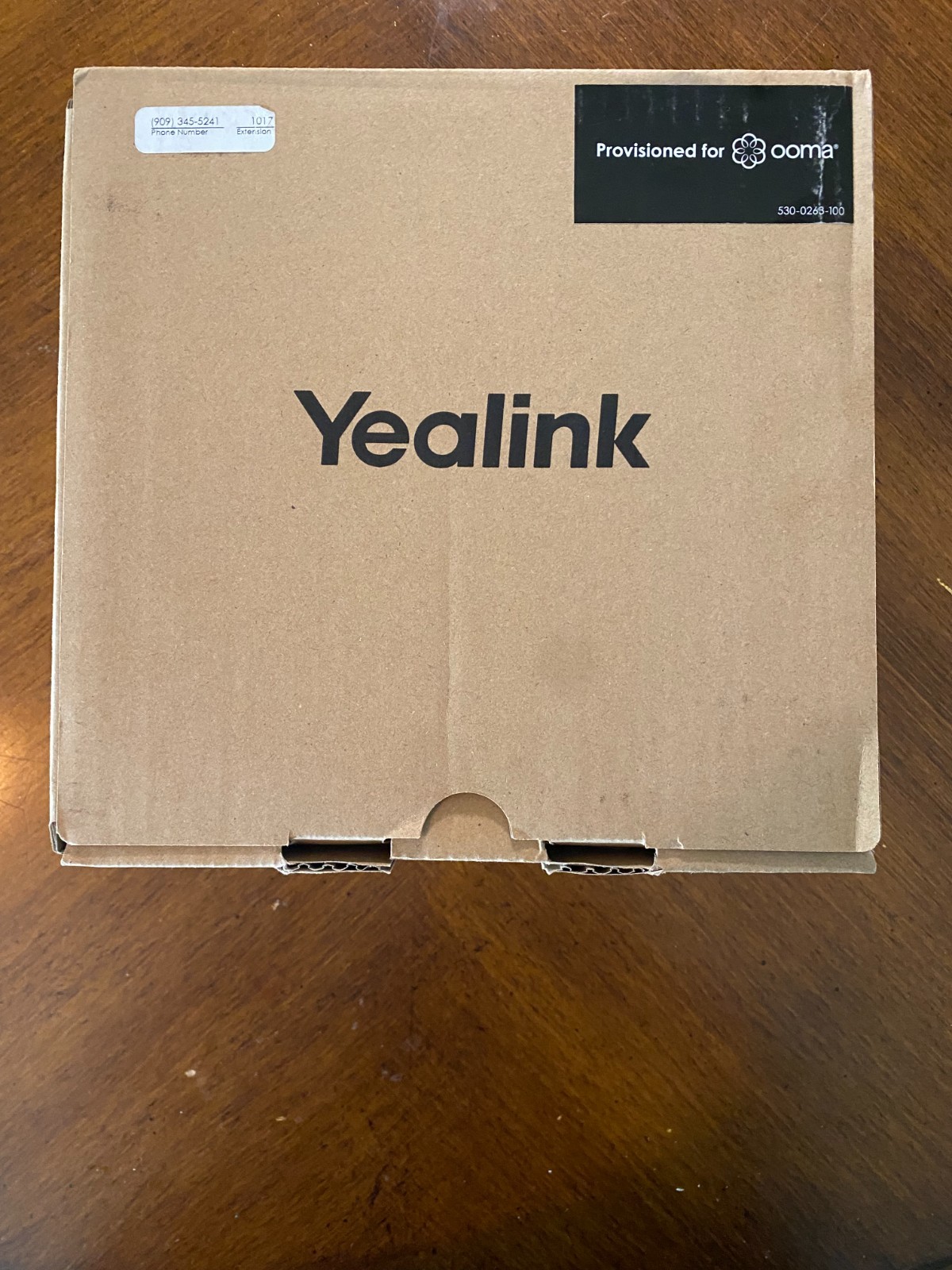 Yealink SIP-T21P E2 VoIP IP Business Phone PoE New Open Box
