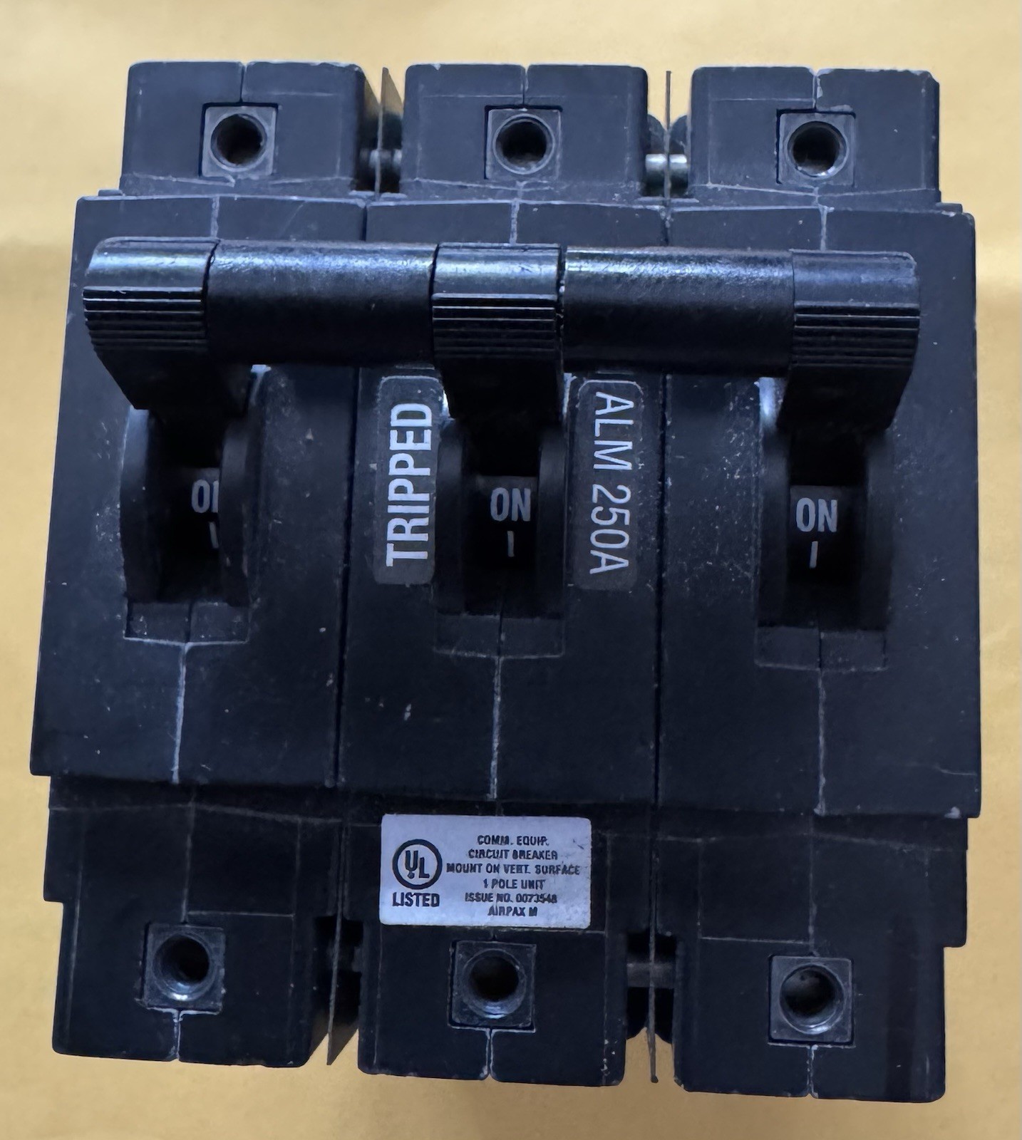 Airpax CMLHPK111-1RLS4-33518-1 Circuit Breaker 250A
