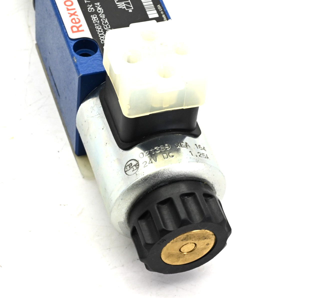 Bosch Rexroth R900561286 Hydraulic Direct-Acting Double Solenoid Valve – 4WE6H6X