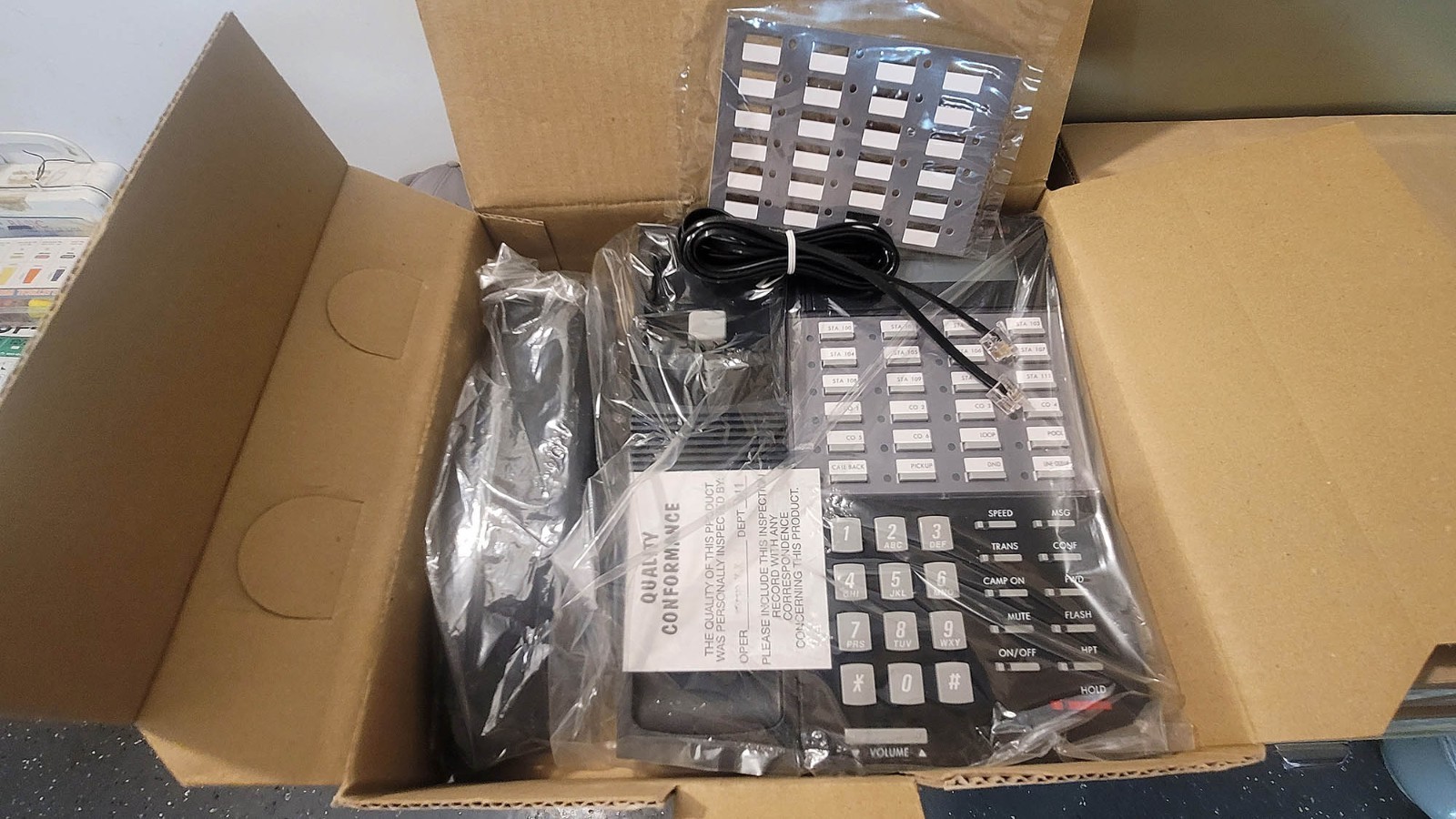 Fujitsu F9015-00 Phones