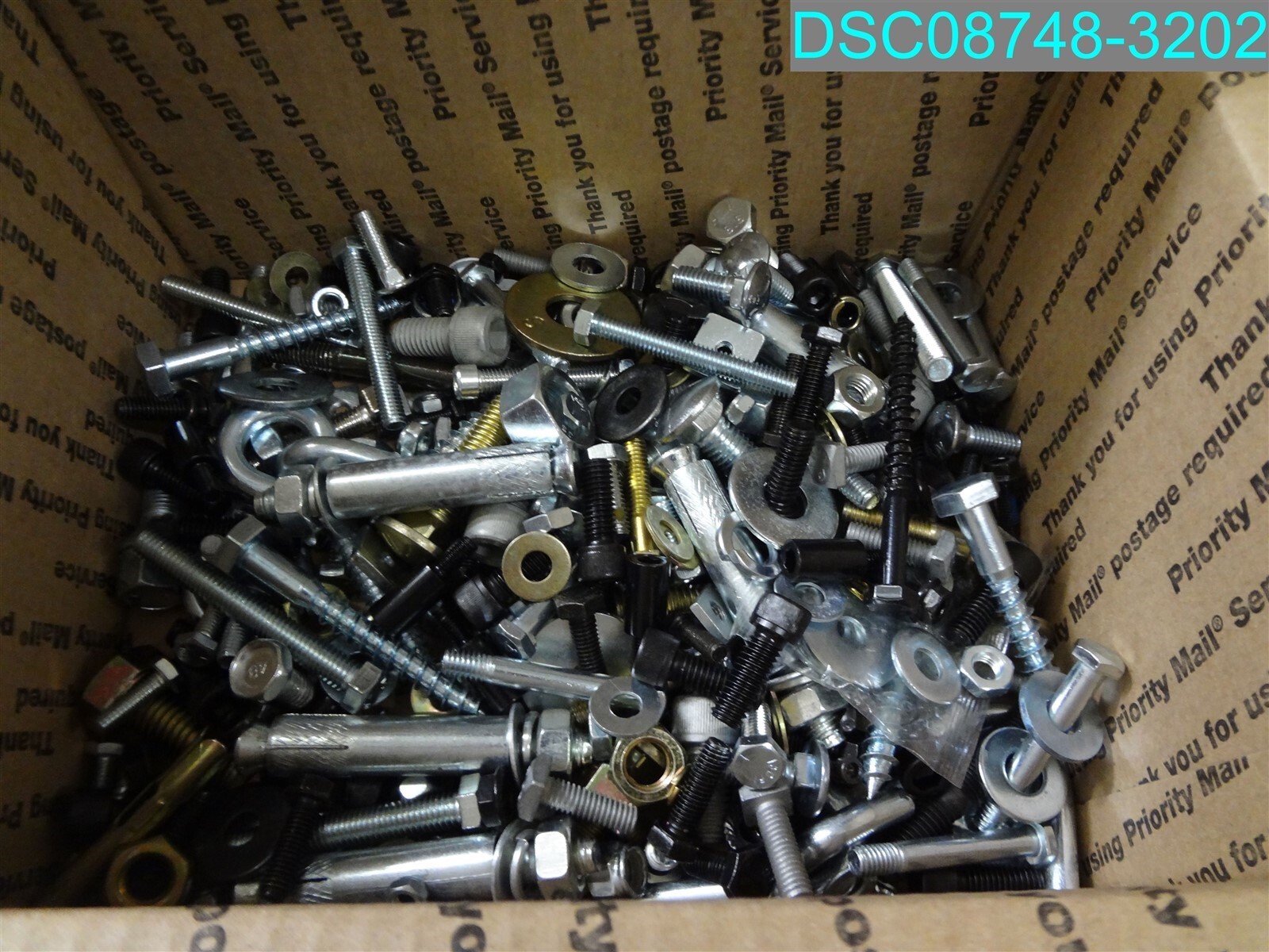 42 lbs: MIXED LOT OF BOLTS, NUTS, WASHERS & LOCK WASHERS, many types and styles