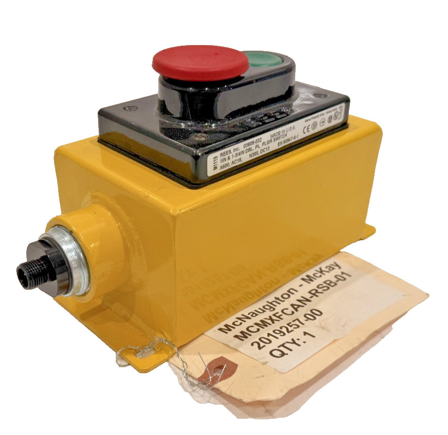 NEW REES 03605-032 DOUBLE PLUNGER PUSHBUTTON SWITCH 03605032