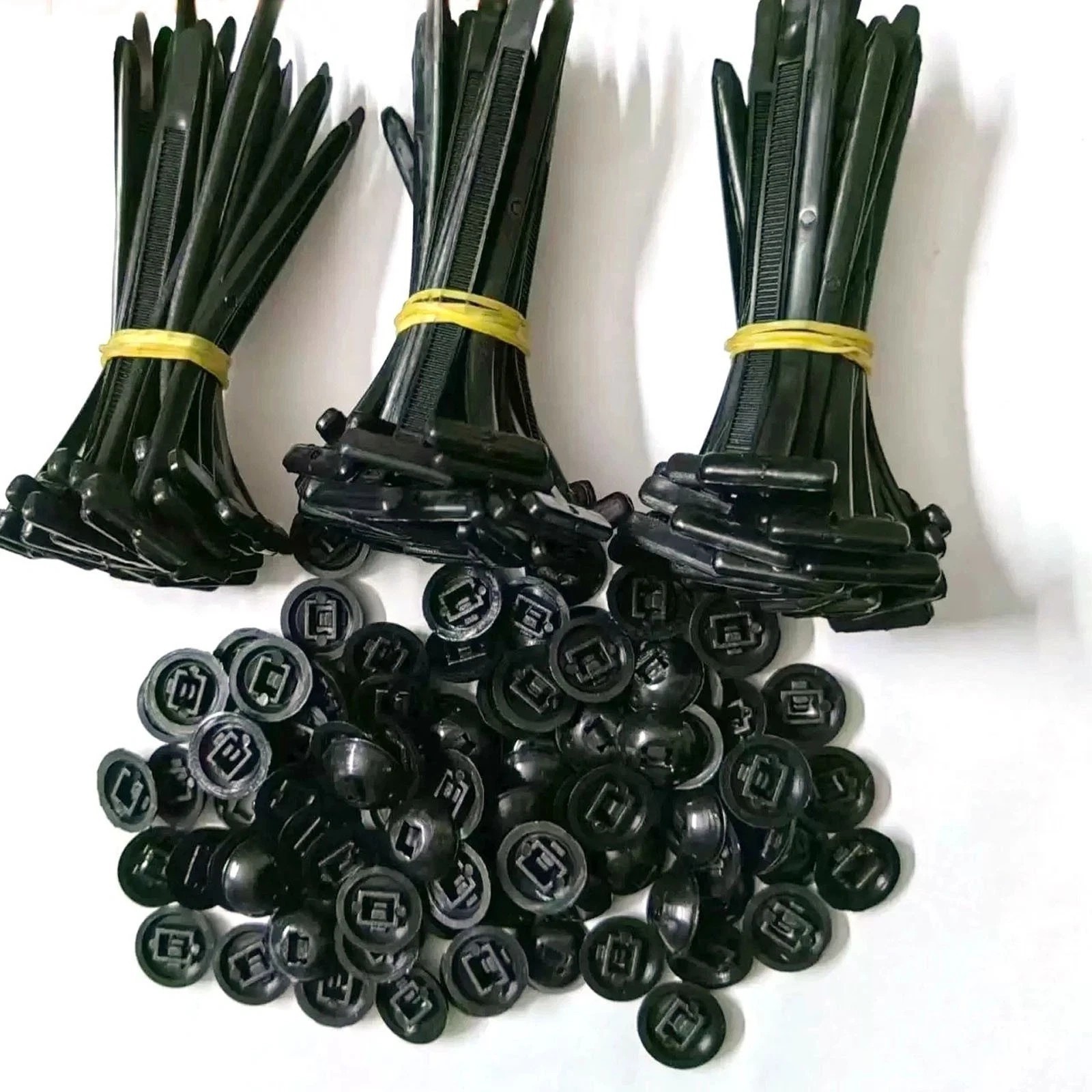 100 PCS Nylon Universal Cable Tie Buckle，Heavy Duty Self-Locking Zip Ties Holder