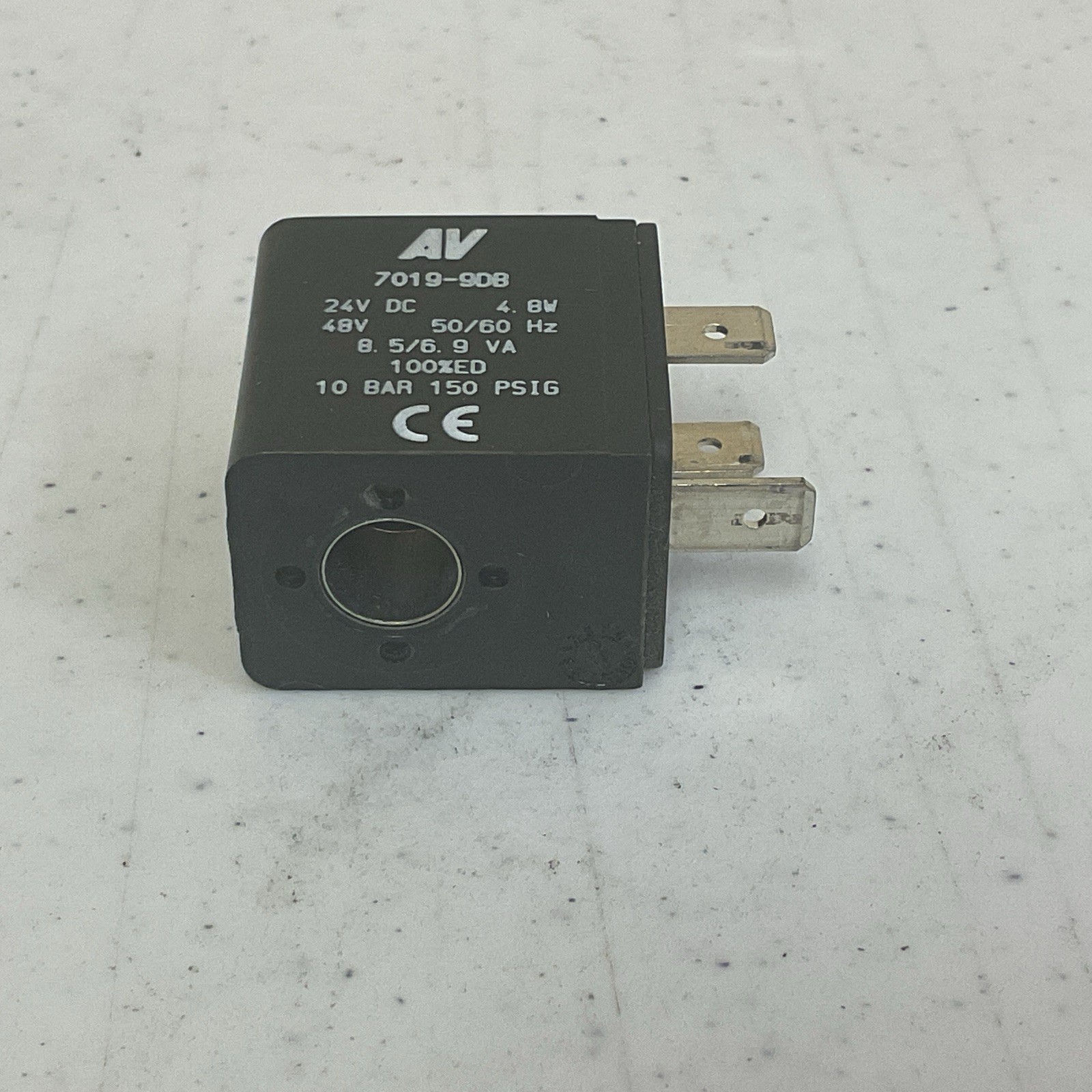 NEW, AUTOMATIC VALVE 7019-9DB SOLENOID COIL, 24VDC, 59/60 HZ, FREE SHIPPING