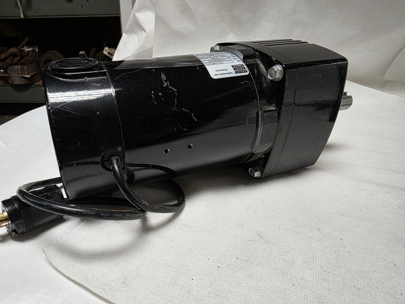 Bodine Type 42A5BEPM-FX2, 3/16-3/8hp, 173/250 rpm. 90/130 V. DC Gear Motor 10:1
