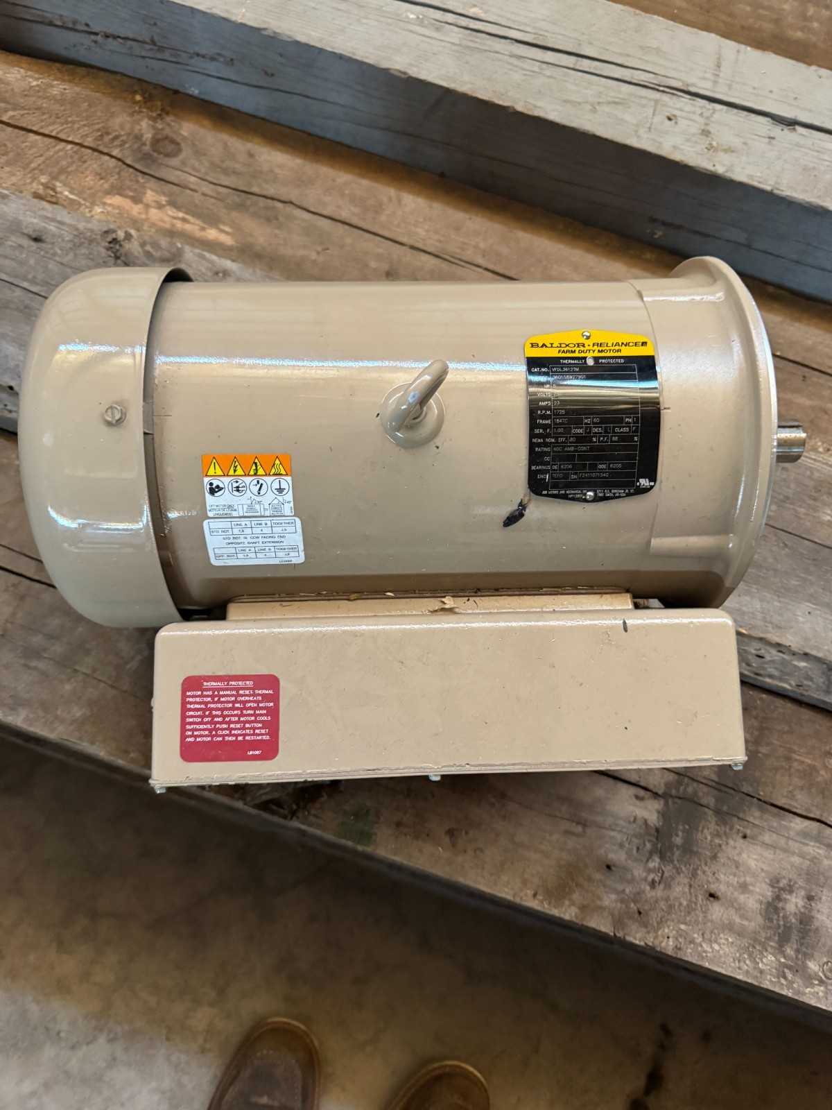 Baldor Reliance Farm Duty Motor 5HP VFDL3612TM, Open Box, Never Used,