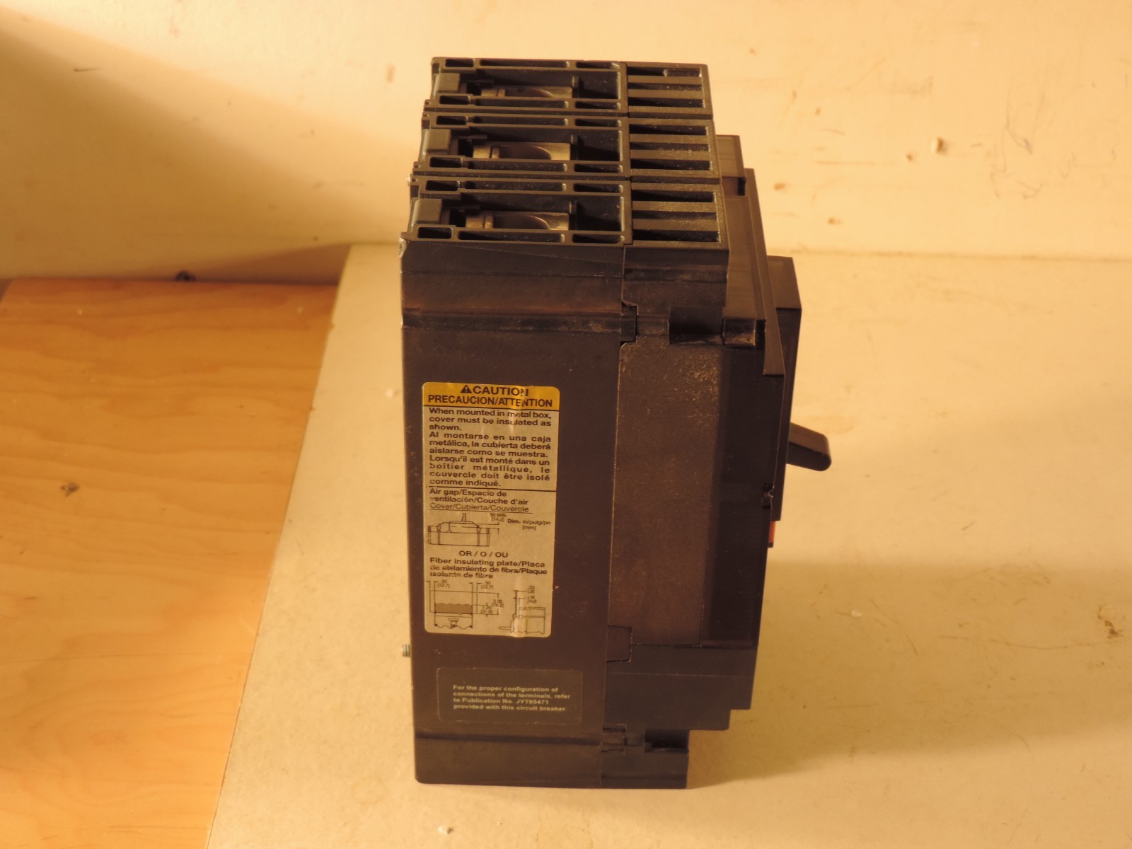 SQ D HDL 36060 THREE POLE 60 AMP CIRCUIT BREAKER