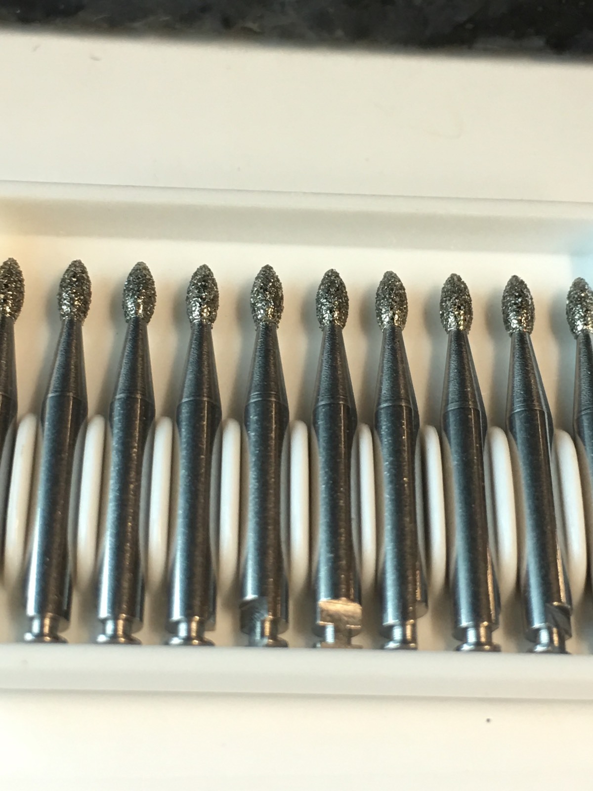 Dental Diamond Burr/ RA/ Latch Type. ( 20 ) Football Shape (368)#RA 257-018M
