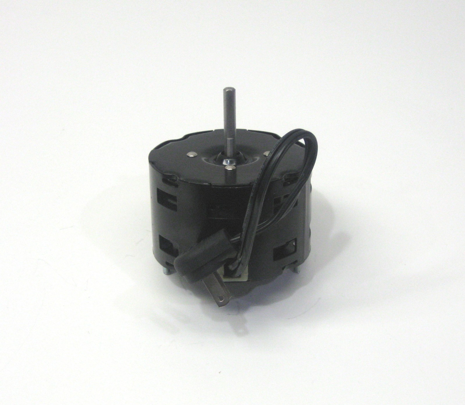 Packard 40752 3.3″ Dia. Motor, 1/40 HP, 120 Volt, 1500 RPM for Broan 97009752