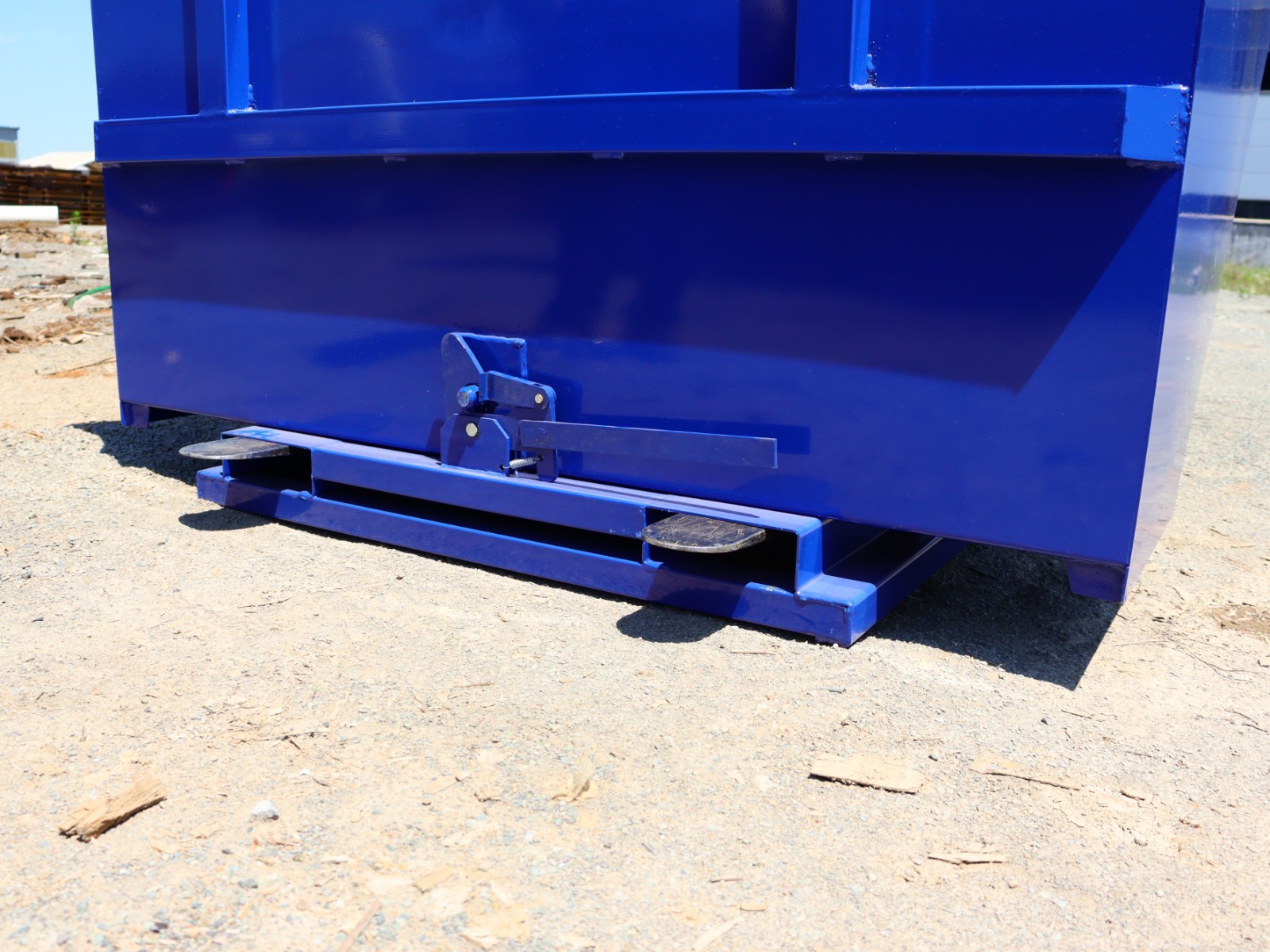 1.5 CY Self Dumping Trash Hopper Dumpster for Forklift/Skid Steer | 6000LB Load