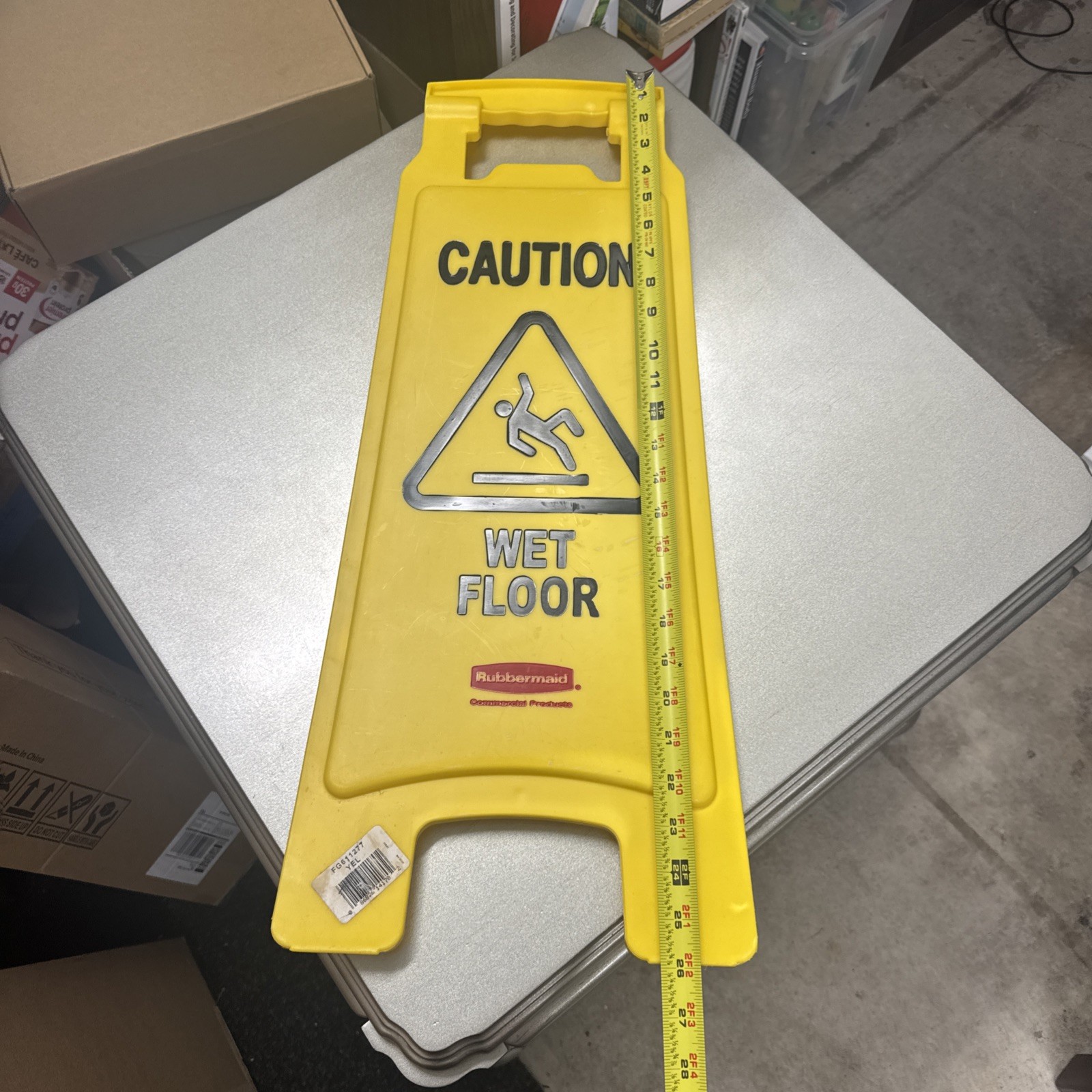 RUBBERMAID CAUTION WET FLOOR YELLOW 1 SIDED SIGN WALL DECORATION