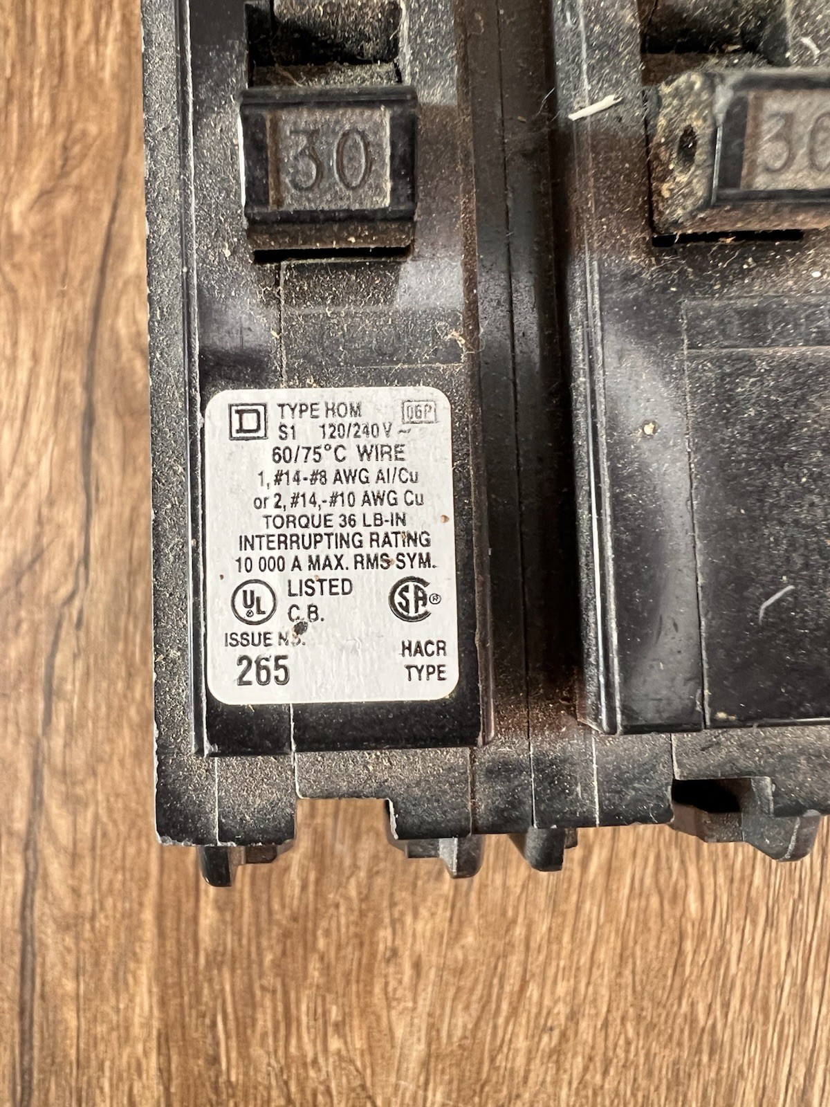 Square D Homeline HOM230 30 Amp 240 Volt 2-Pole 1-Phase Circuit Breaker