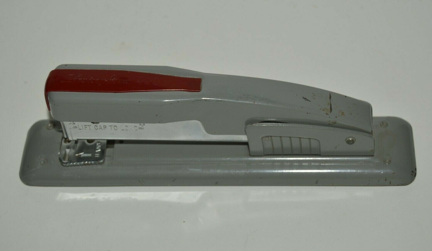 Nice Vintage Working Swingline 400 Industrial Gray & Red Desktop Stapler Rare