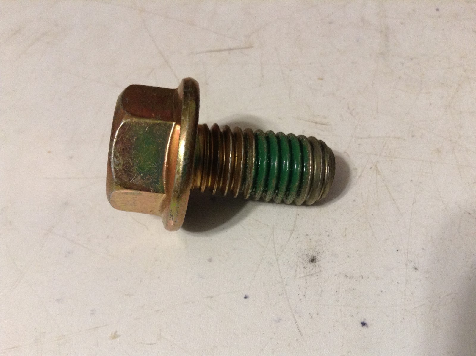 86515925 – A New Bolt With Loctite For A CaseIH DC92, DC92F, DC101F Disc Mowers