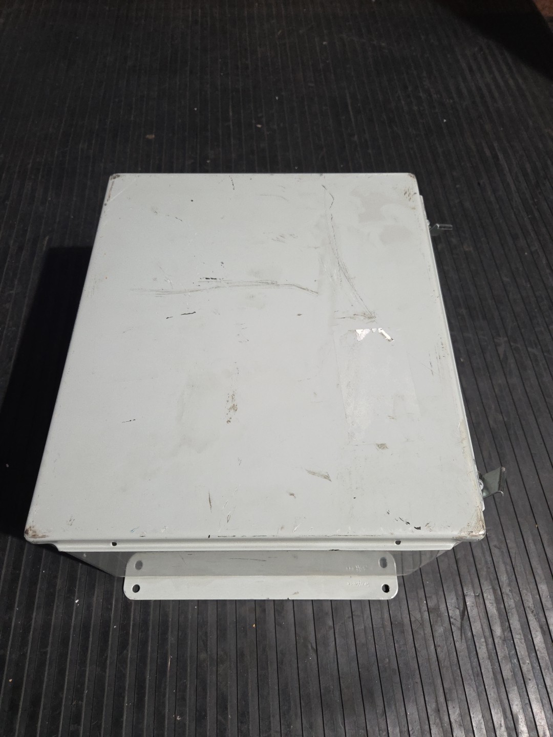Hoffman Nvent A14128CH Enclosure Junction box 14x12x8″ Gray CSA TYPE USED
