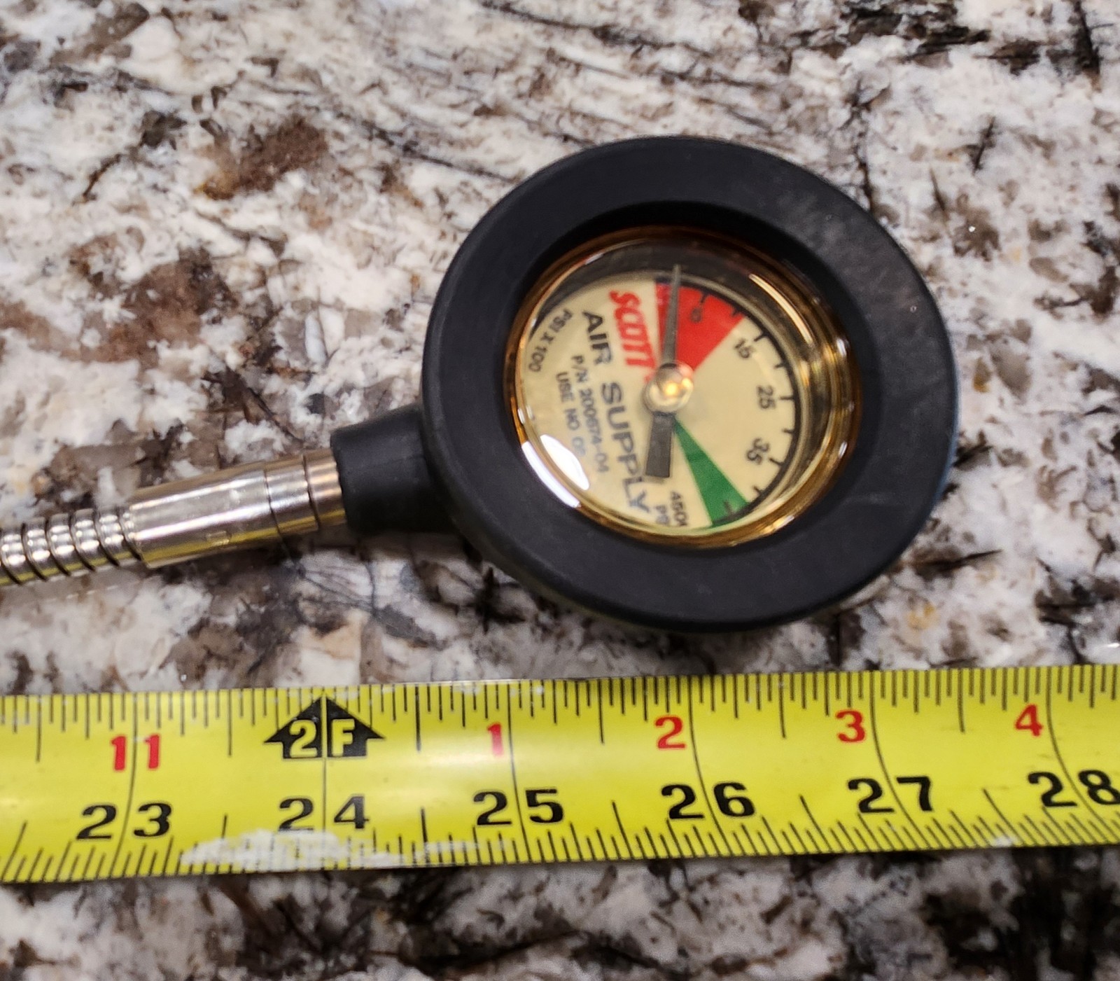 New Old Stock Scott 4500 Pressure gauge w/ 24″ Line Assembly PN 804851-01 SCBA