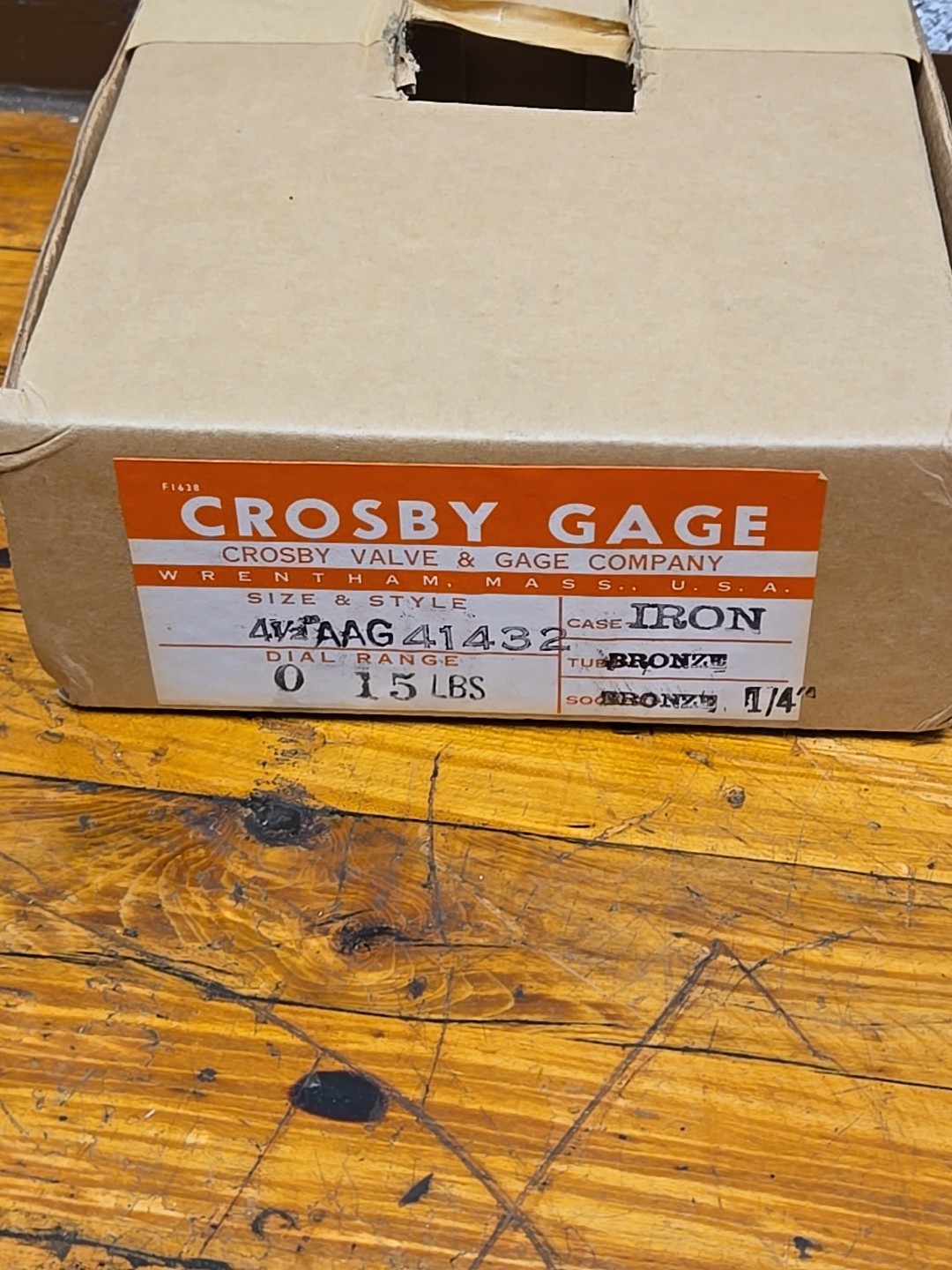 Crosby Gauge PSIG,1/8 lb. Subdiv. 0-15 lbs AAG 6″ Diameter