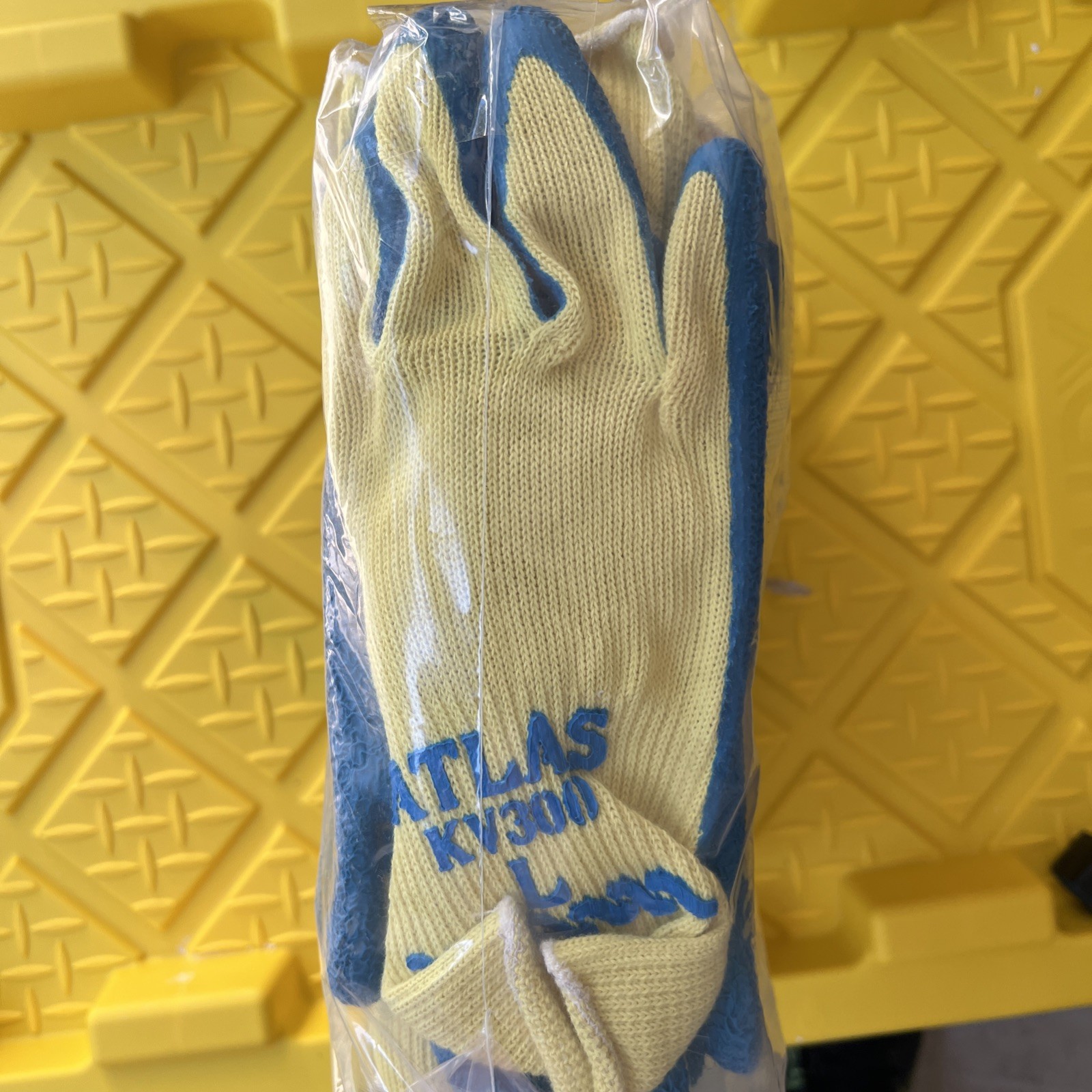 Atlas KV300 Cut Resistant Gloves – XL 12 Pairs New