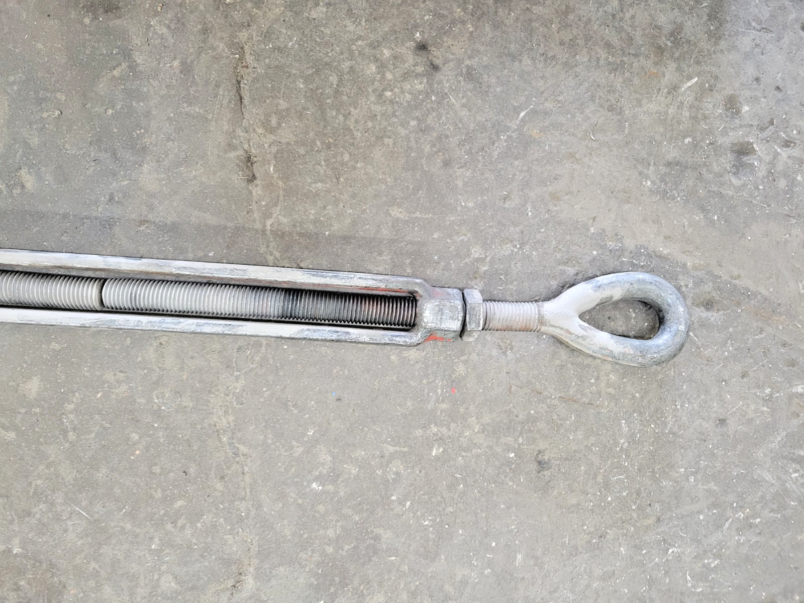 TURNBUCKLE EYE TO EYE THREAD LENGTH 14″ THREAD SIZE 1″-8 38″ X 56″ STEEL 1″ DIA