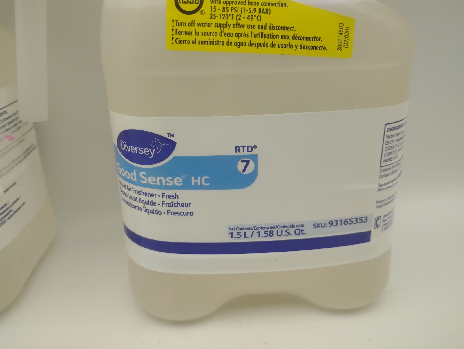2 Bottles Diversey Good Sense Liquid Odor Counteractant, Fresh, 1.5L RTD