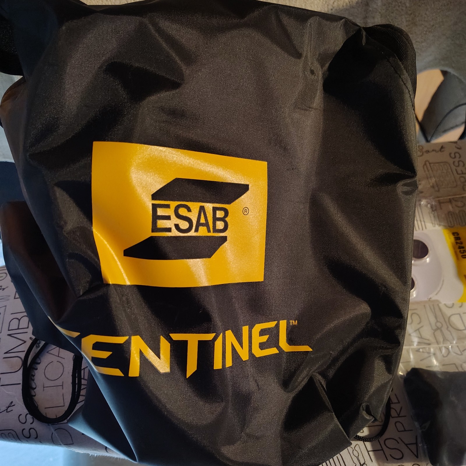 ESAB Sentinel A-60 Auto-Darkening Welding Helmet 3/5-13 4 Sensor Black
