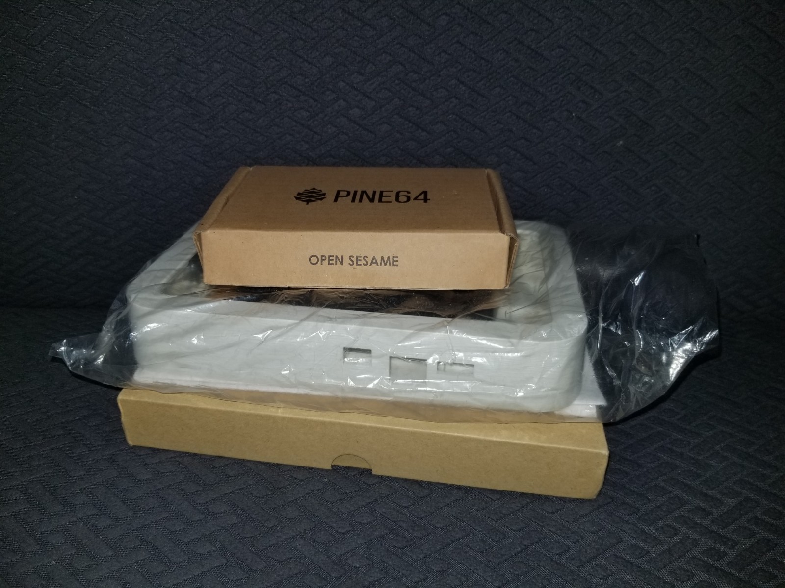 Pine64 PA64-1GB ARM Single Board Computer Development Board lot+Case+7″ Screen