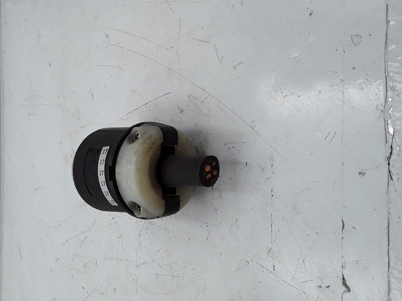 Hubbell HBL 2431 Locking Plug Quantity 1
