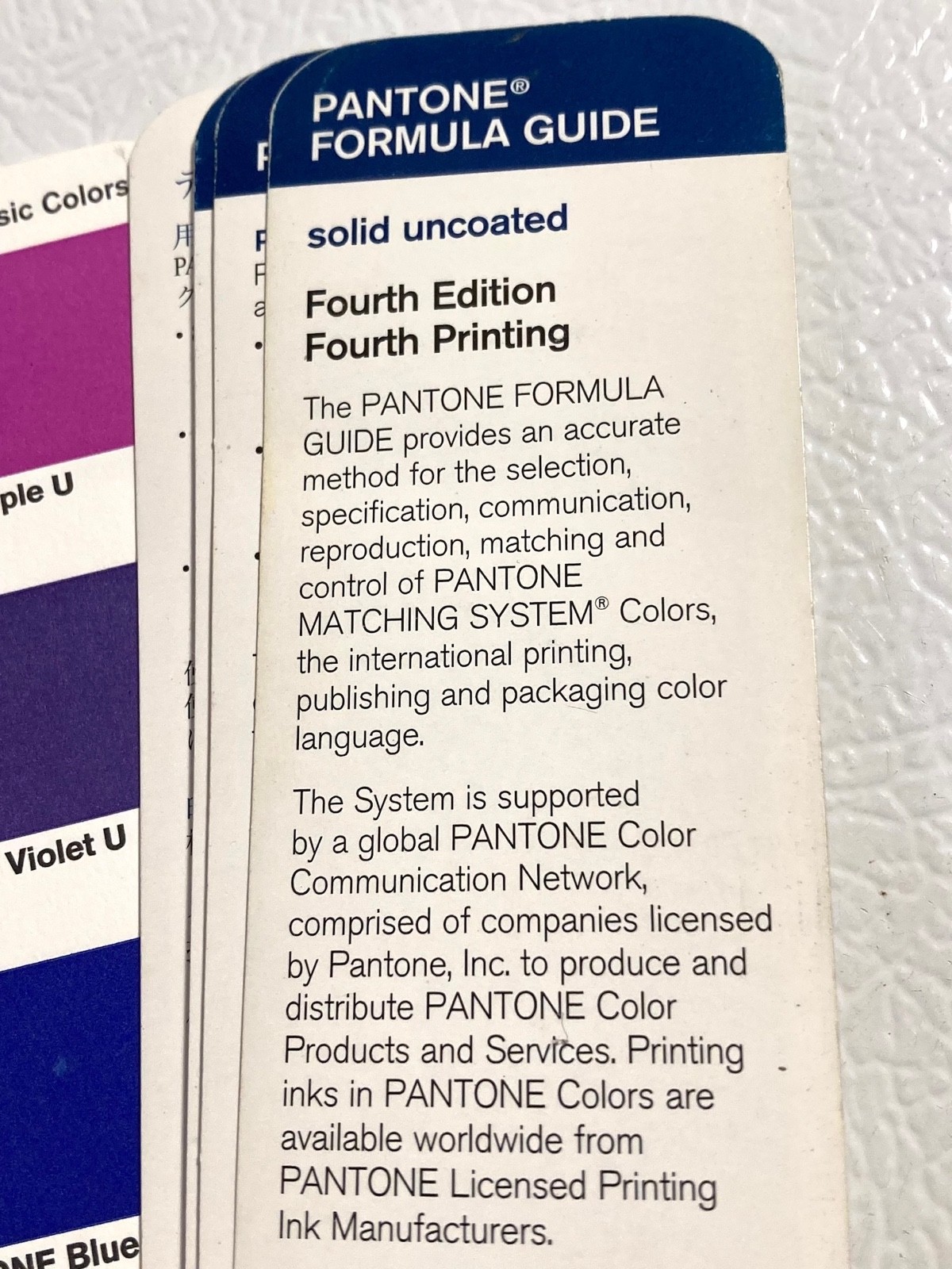 Pantone Fan Deck Formula Guide Solid Uncoated Fourth Edition Fourth Printing