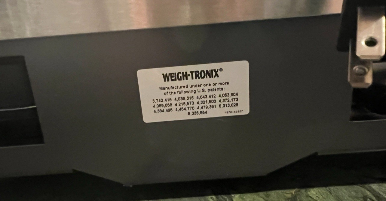 Avery Weigh-Tronix 3634B-250 Bench Scale Trade Legal 18” x 18” 250 Lb Capacity