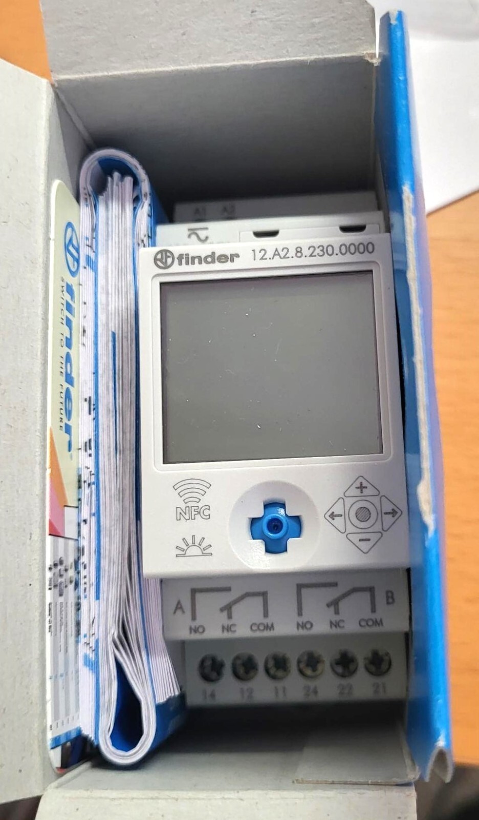 Finder 12.A2.8.230.0000 Programmable time switch 1min-7days; DPDT 110 V-230 V AC