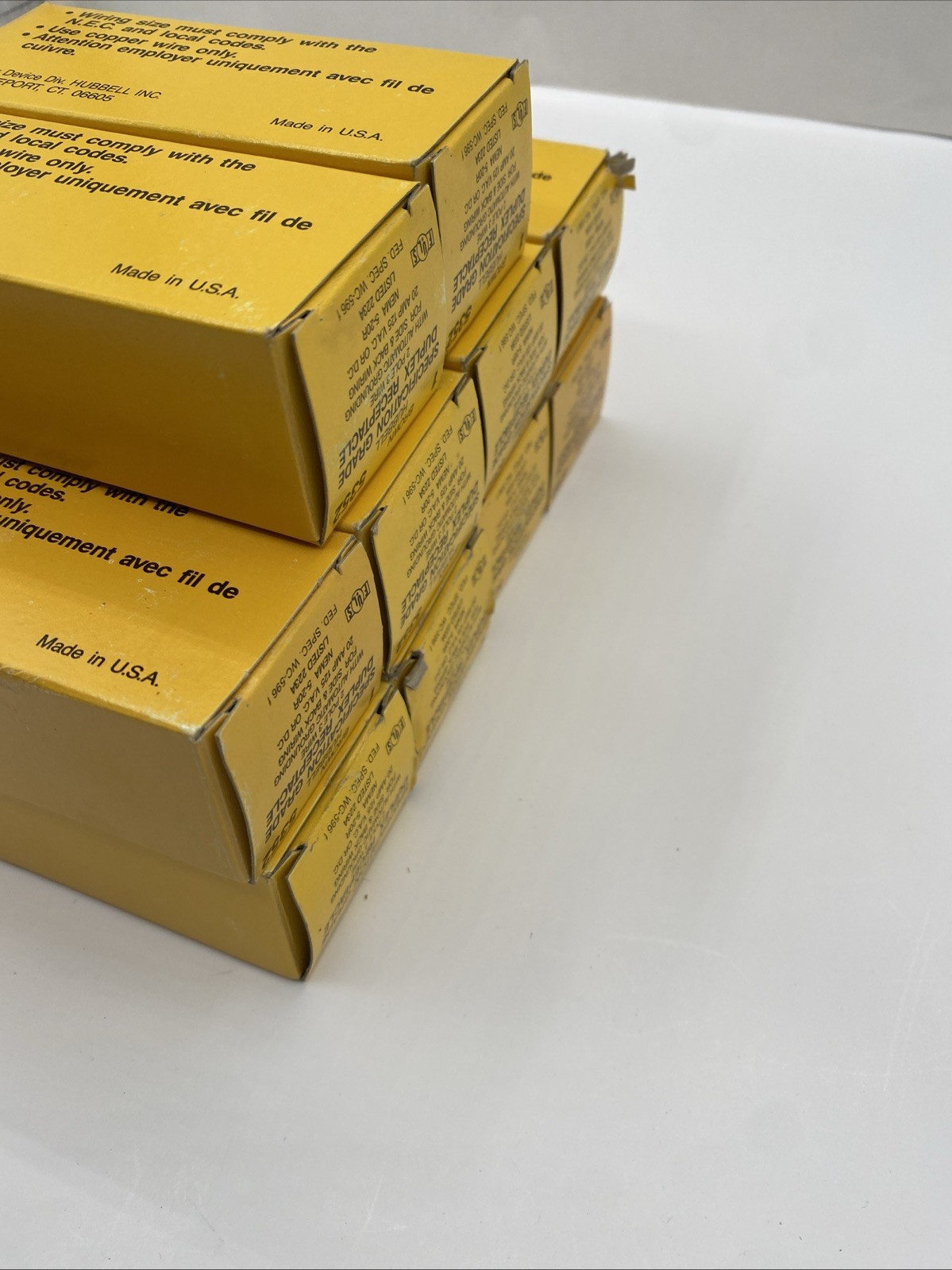 Hubbell 5352 Duplex Outlet LOT OF 10 Brown Spec Grade 20A 125V AC or DC 3 Wire