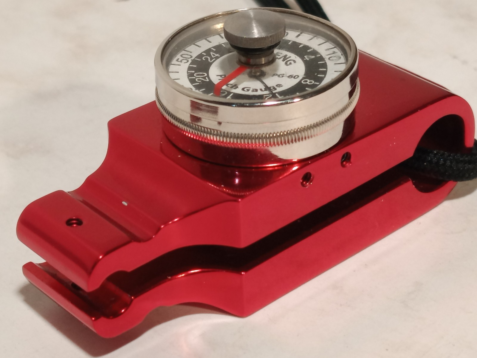B&L Engineering PG-60 pinch gauge, 60 lb/24 kg hand strength tester red As shown