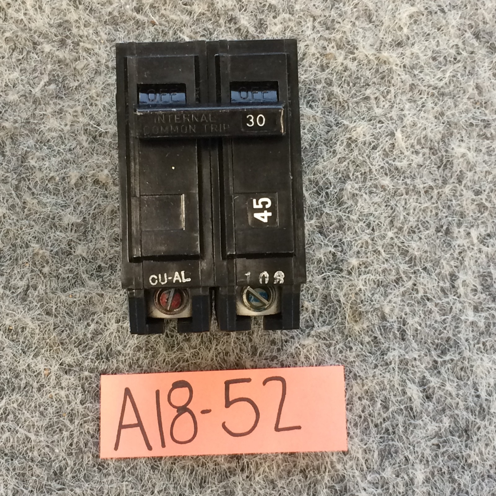GENERAL ELECTRIC THQB2130 Circuit Breaker 2P 30A 120/240V Bolt on OLD STYLE