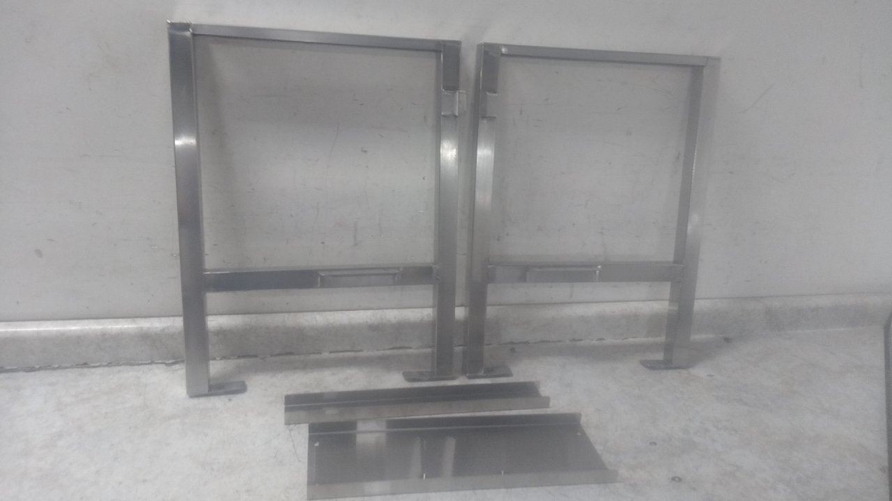 Sani-Lav U24242 24 In Bowl Length/Width 2 GPM Stainless Steel Utility Sink