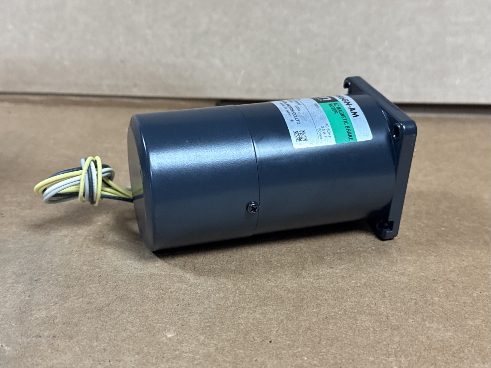 NEW Oriental Motor 2RK6GN-AM Brake Motor 6W 100V 1200/1450 RPM FAST SHIPPING