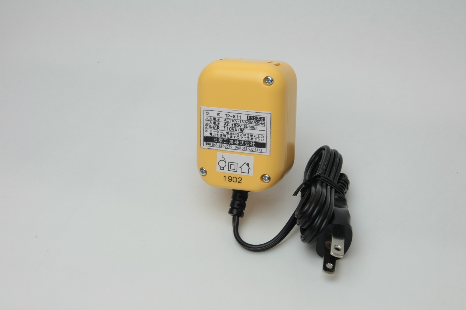 Nissyo TP-811 Voltage Transformer From AC110-130V to AC100V, Up to 110 Watts JP
