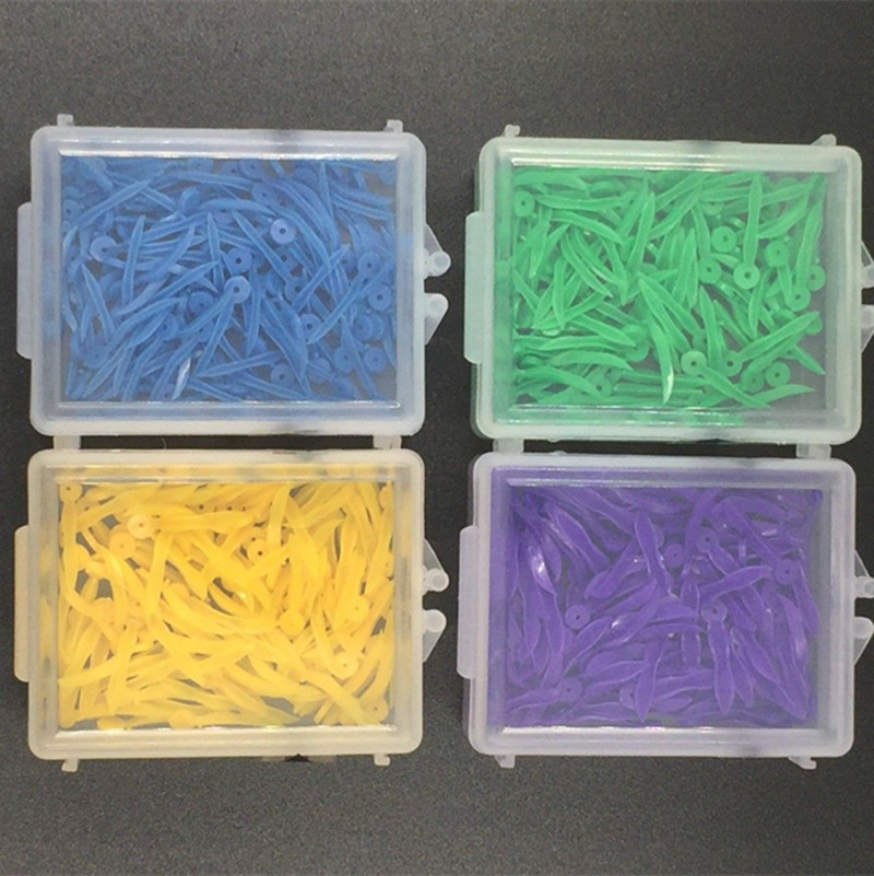 Dental Disposable Plastic Wedge With Holes Round Stern 4 Sizes Wave Poly-Wedge