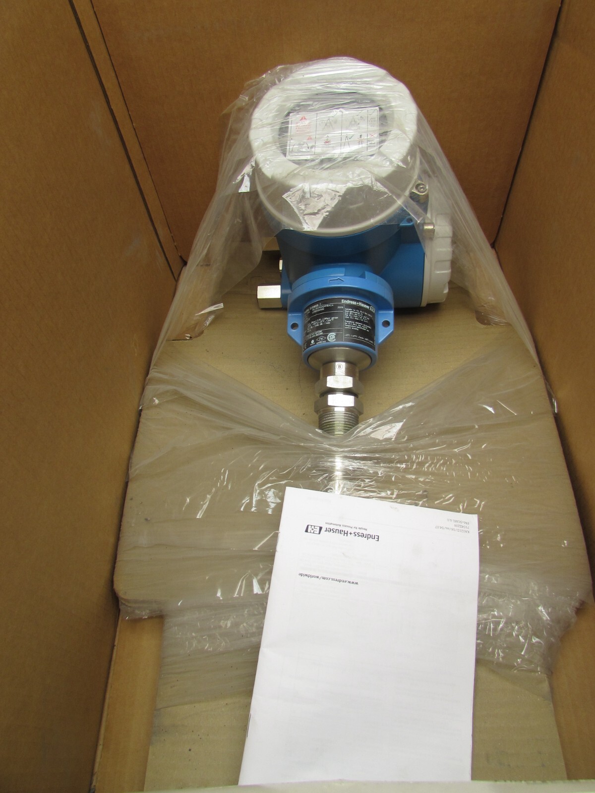 ENDRESS + HAUSER 65I-20AA0AD1R1BACA , PROLINE t-MASS 65I, HART FLOWMETER,7″ NEW!