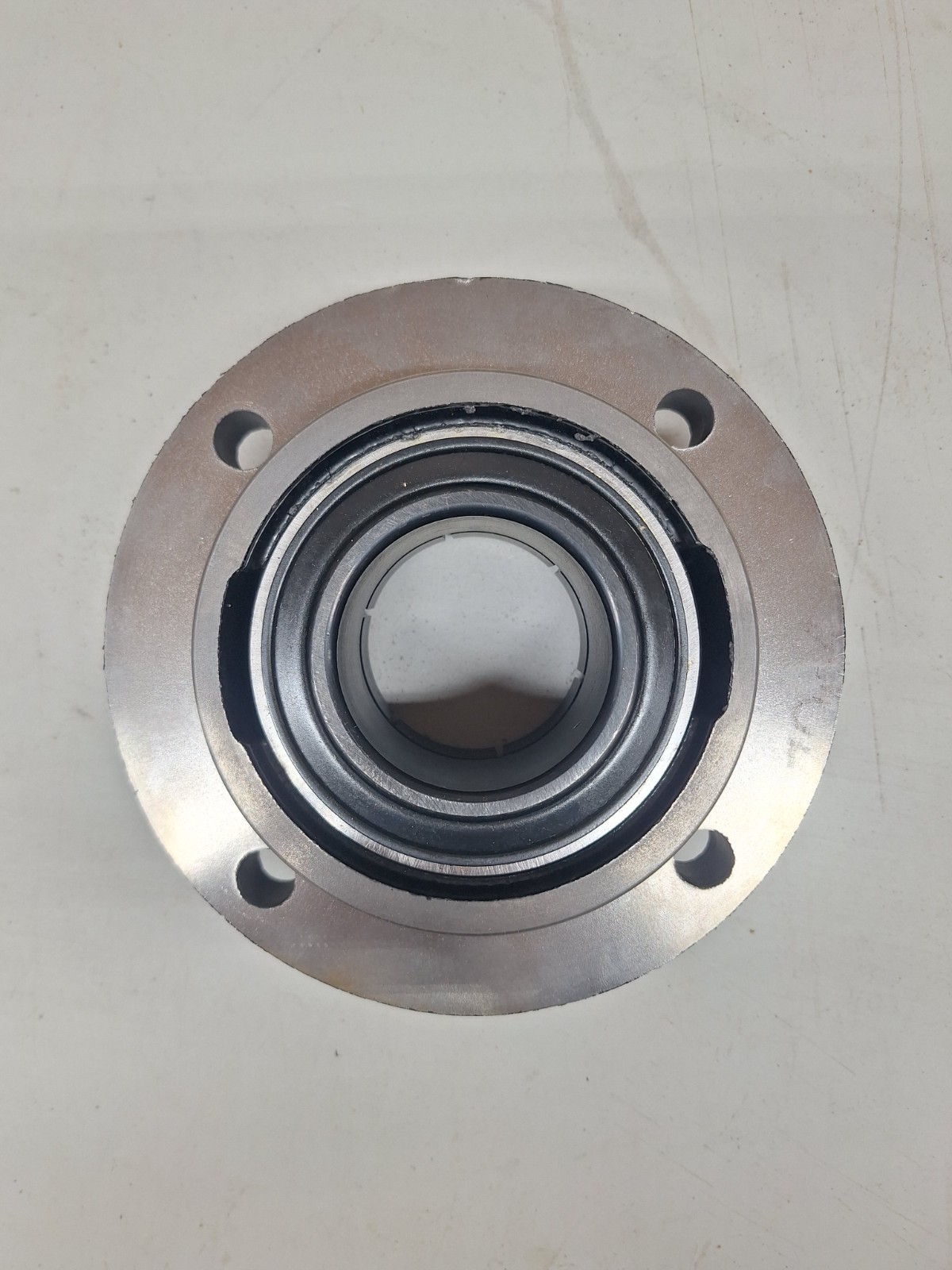 Sealmaster SFC-39T Flange Mount Bearing. 2 7/16 inch bore Squeeze Lock