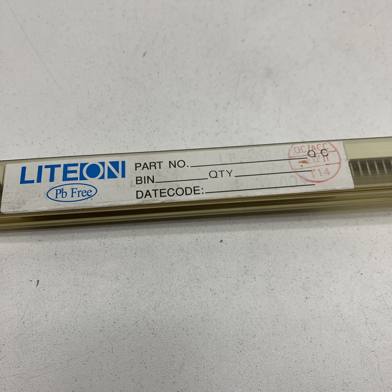 (6-Pack) Lite-On LTL-2685HR Red LED Circuit Board Indicator Light Bar 2V 100mA